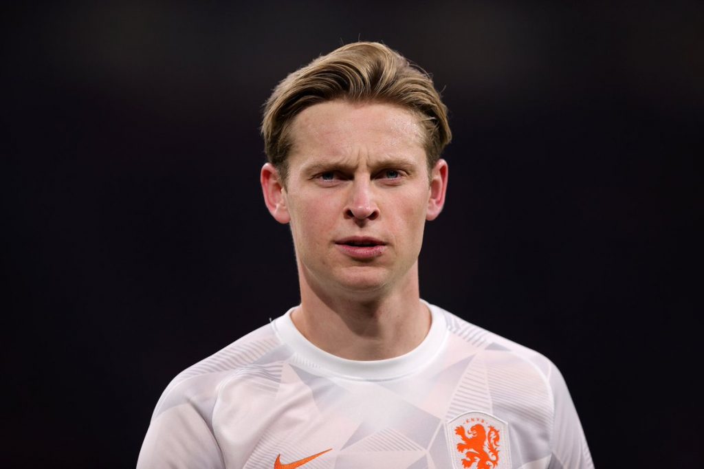 De Jong is reported to reunite with Ten Hag at Man United