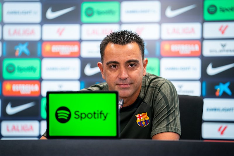 Xavi to stay for more